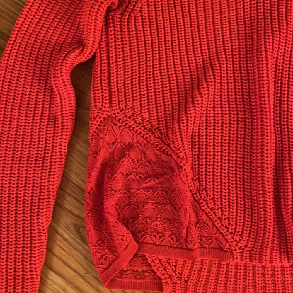 Calvin Klein like new orange sweater size M